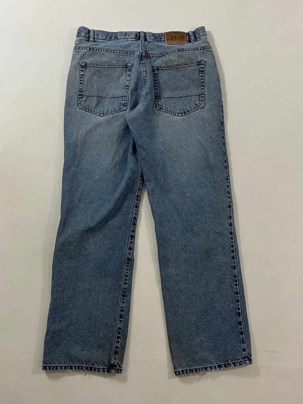 Vintage Y2K Bullhead Loose Fit Medium Wash Distressed Skater Jeans 33x34